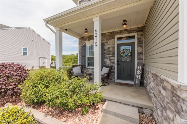 6215 Hooper Drive, Medina, OH - Photo 3