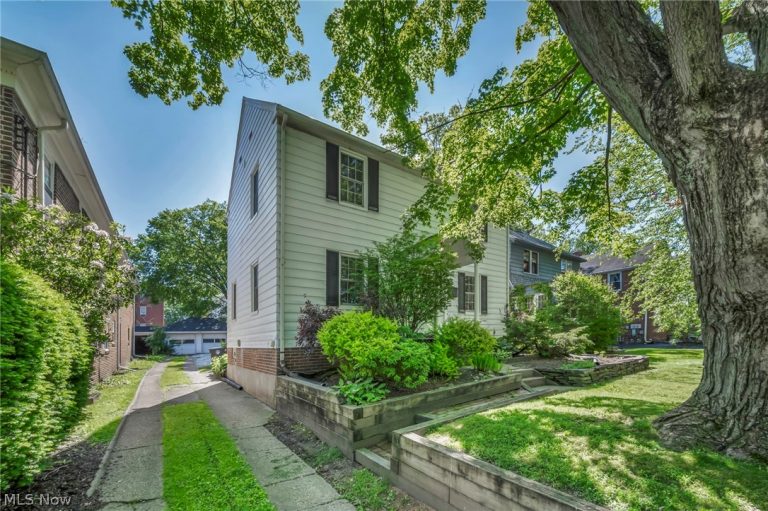 137 Rose Boulevard, Akron, OH - Photo 4