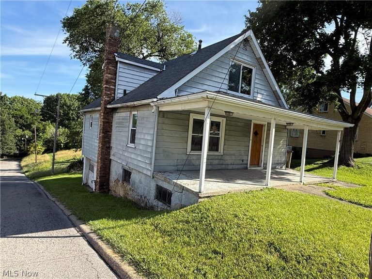 155 Webster Avenue, Weirton, WV - Photo 3