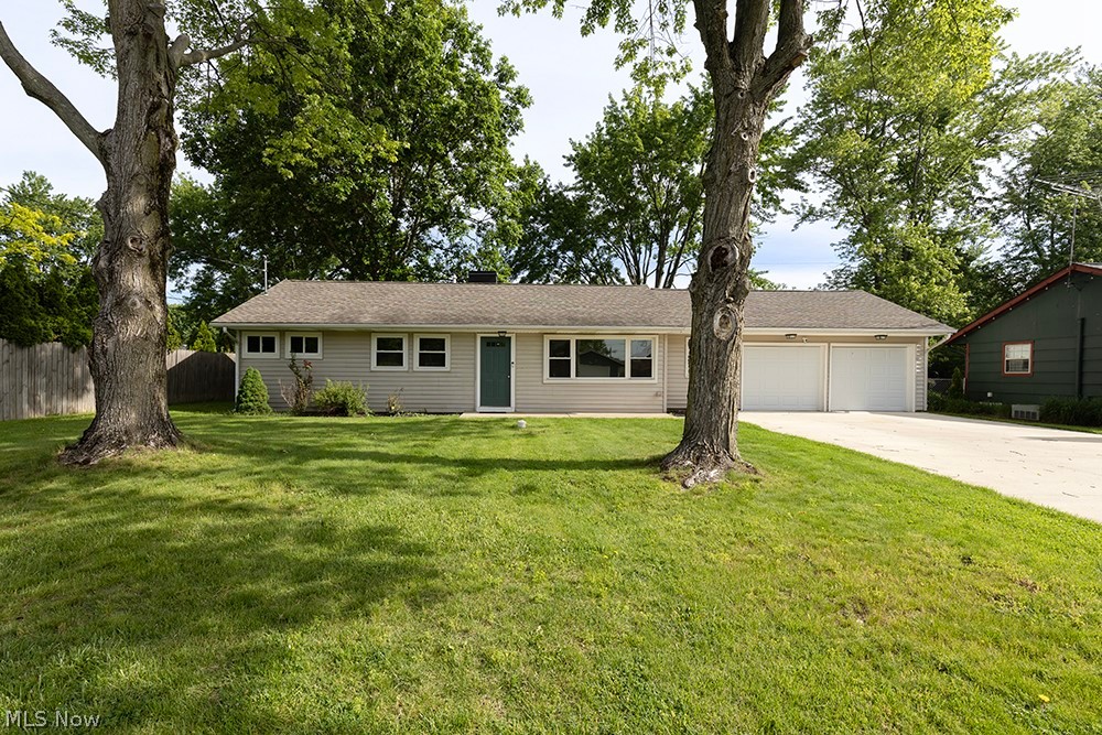 133 Coronado Court, Elyria, OH