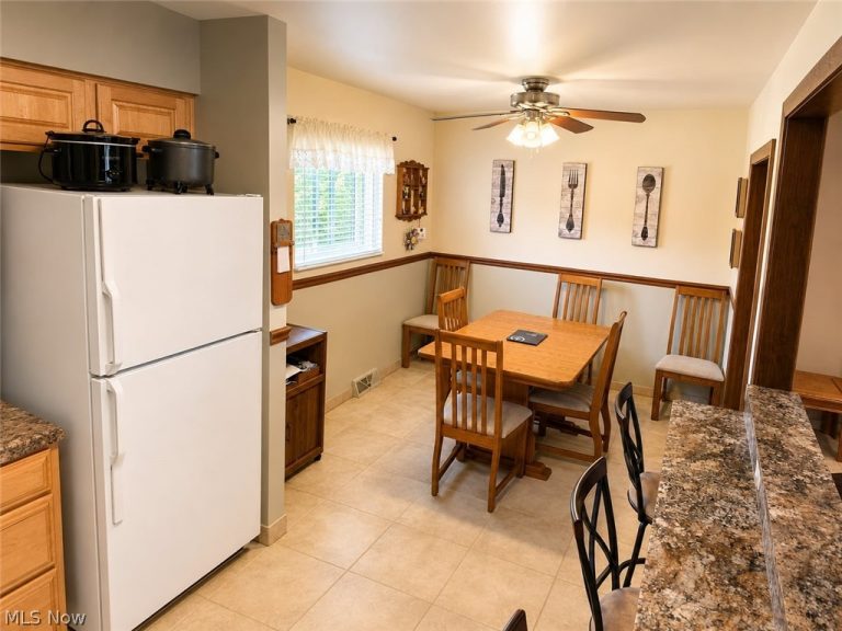 14598 Gateway Drive, North Royalton, OH - Photo 4