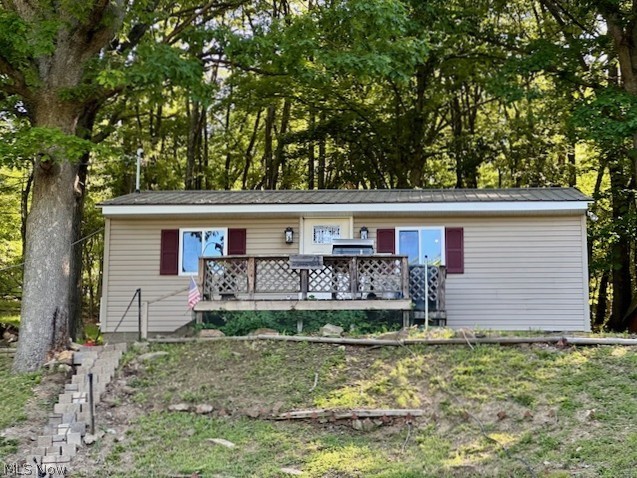 44 Moores Lane, New Cumberland, WV