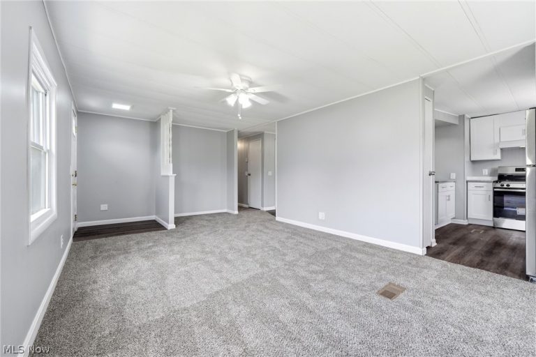 490 Arabian Court, LaGrange, OH - Photo 6