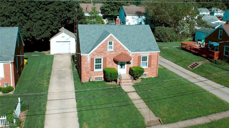 2414 Watson Avenue, Alliance, OH - Photo 3