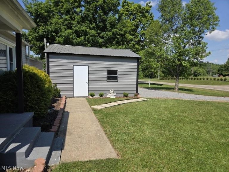 15090 Louisville Street, Minerva, OH - Photo 6