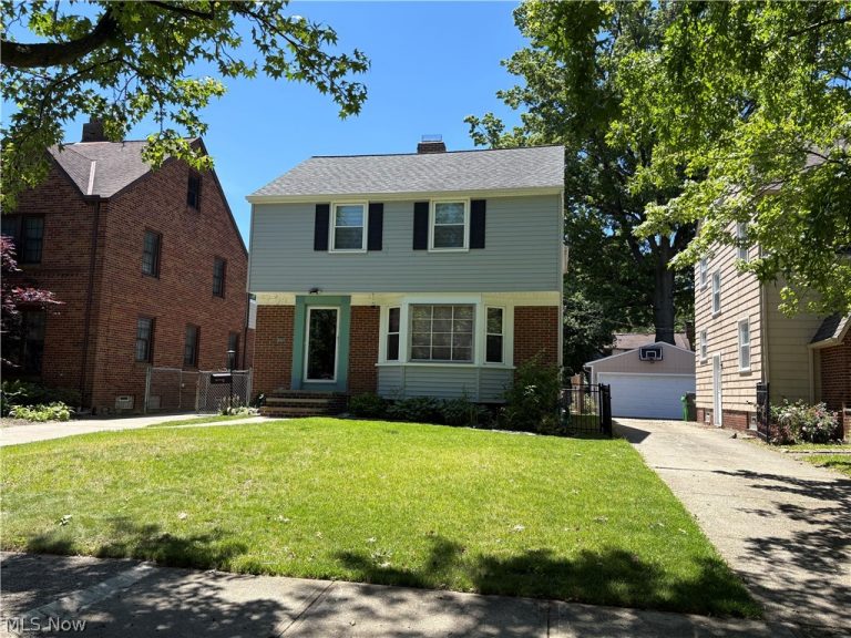 54 213th Street, Euclid, OH, 44123