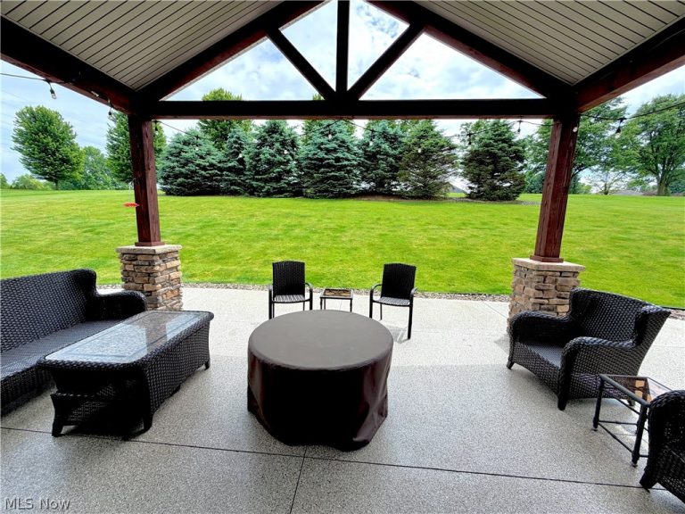 5020 Sunset Boulevard Road, Strasburg, OH - Photo 4