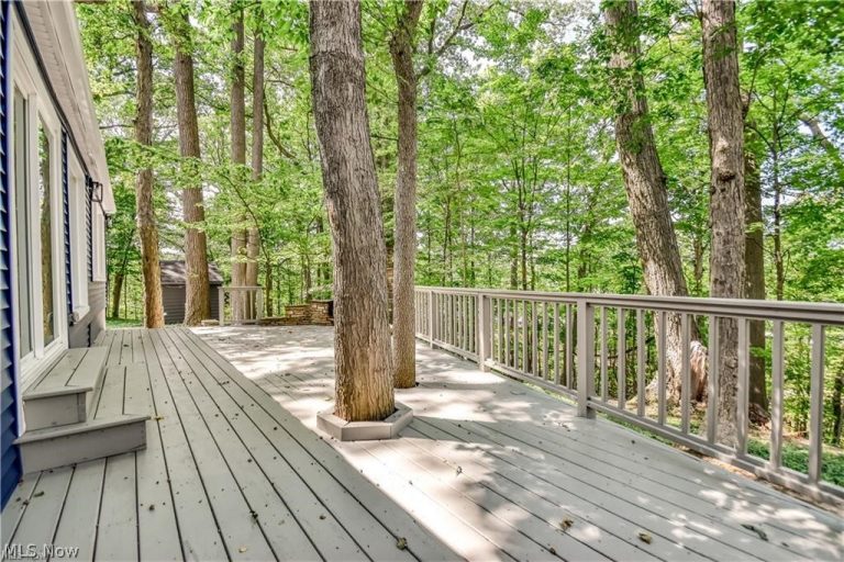 2531 Timberline Drive, Willoughby Hills, OH - Photo 8