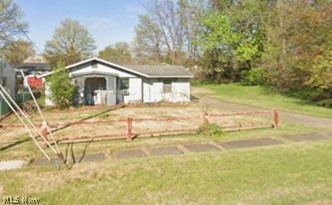 755 Tuttle Street, Belpre, OH, 45714