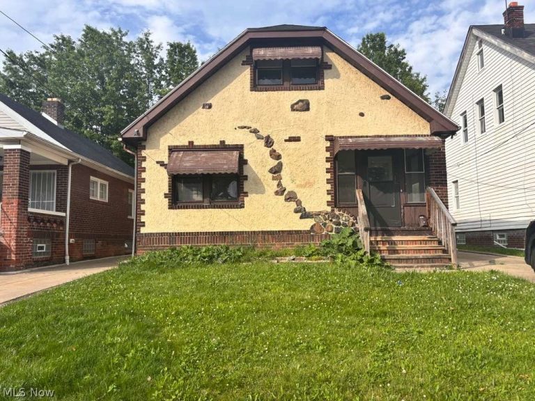 907 Rondel Road, Cleveland, OH, 44110