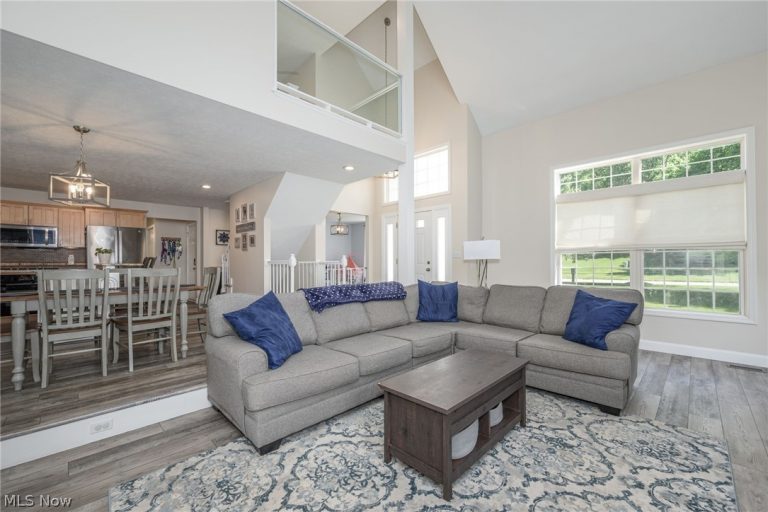 2942 Robert Gary Court, Medina, OH - Photo 4