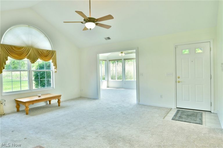 1103 Willow Brook Drive, Warren, OH - Photo 5