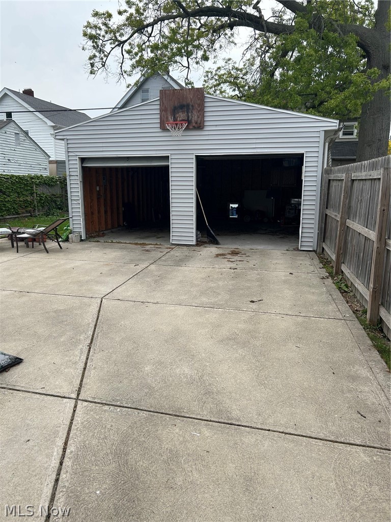 1200 Cook Avenue, Lakewood, OH - Photo 4