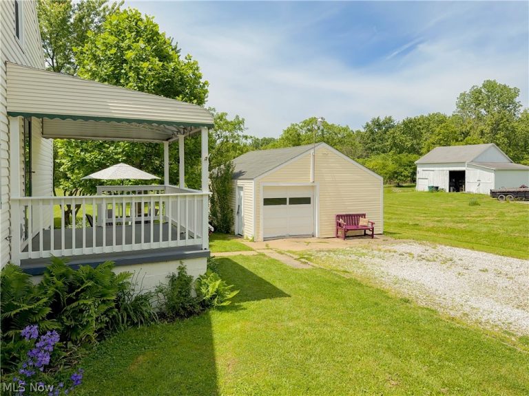 3250 Mayfair Road, Akron, OH - Photo 6