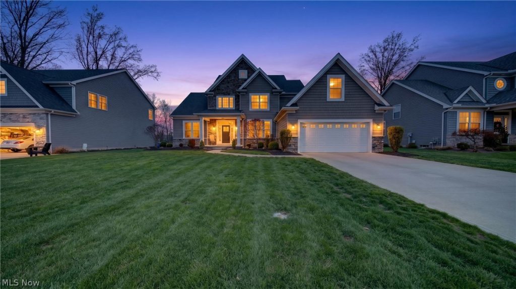 32646 Albion Drive, Avon Lake, OH