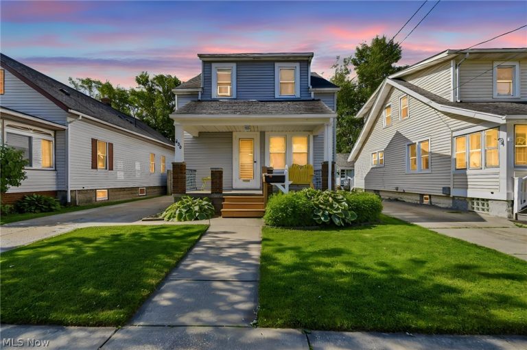 530 7th Street, Fairport Harbor, OH - Photo 2