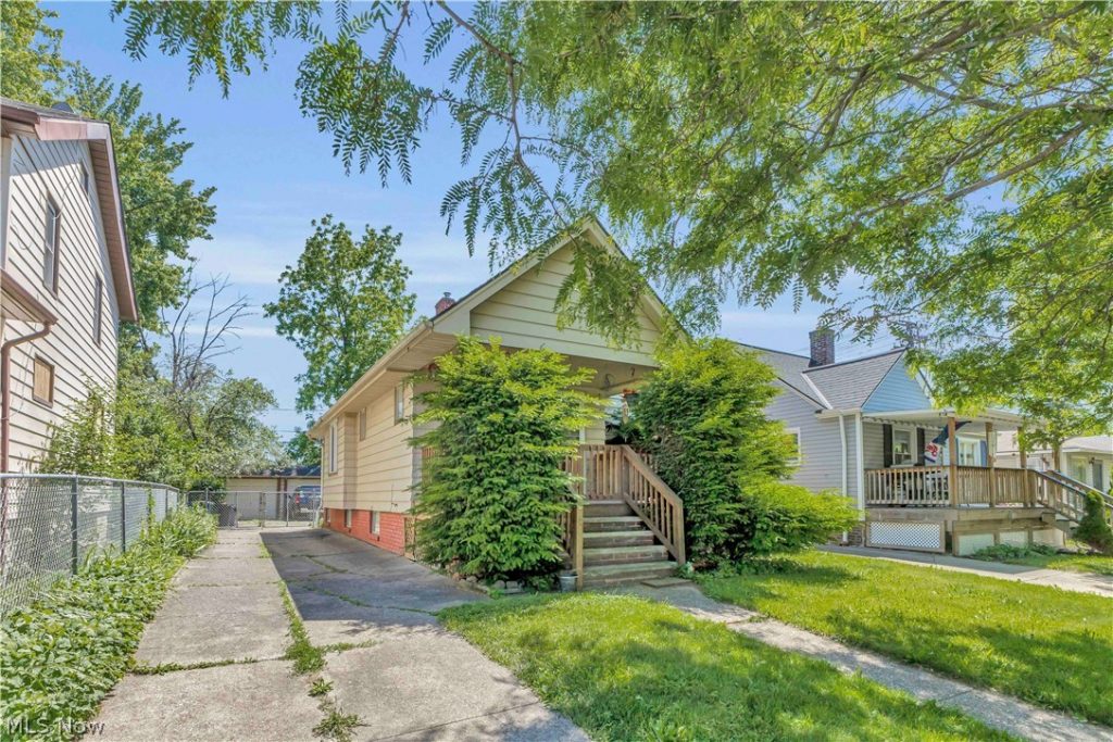 13019 Gilmore Avenue, Cleveland, OH