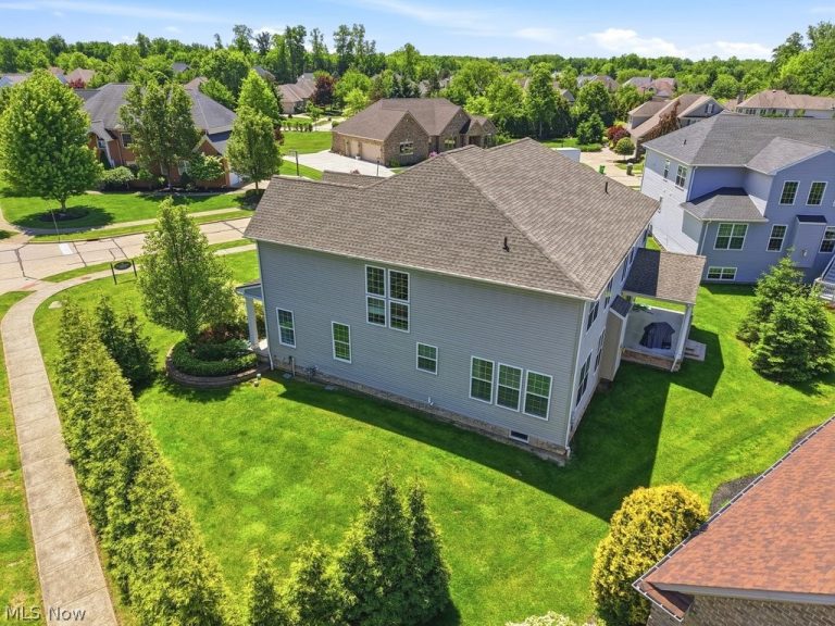 351 Glasgow Drive, Highland Heights, OH - Photo 5