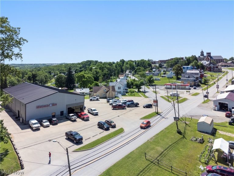 419 Lincoln, Cadiz, OH - Photo 5