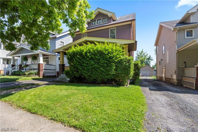 11301 Linnet Avenue, Cleveland, OH - Photo 3