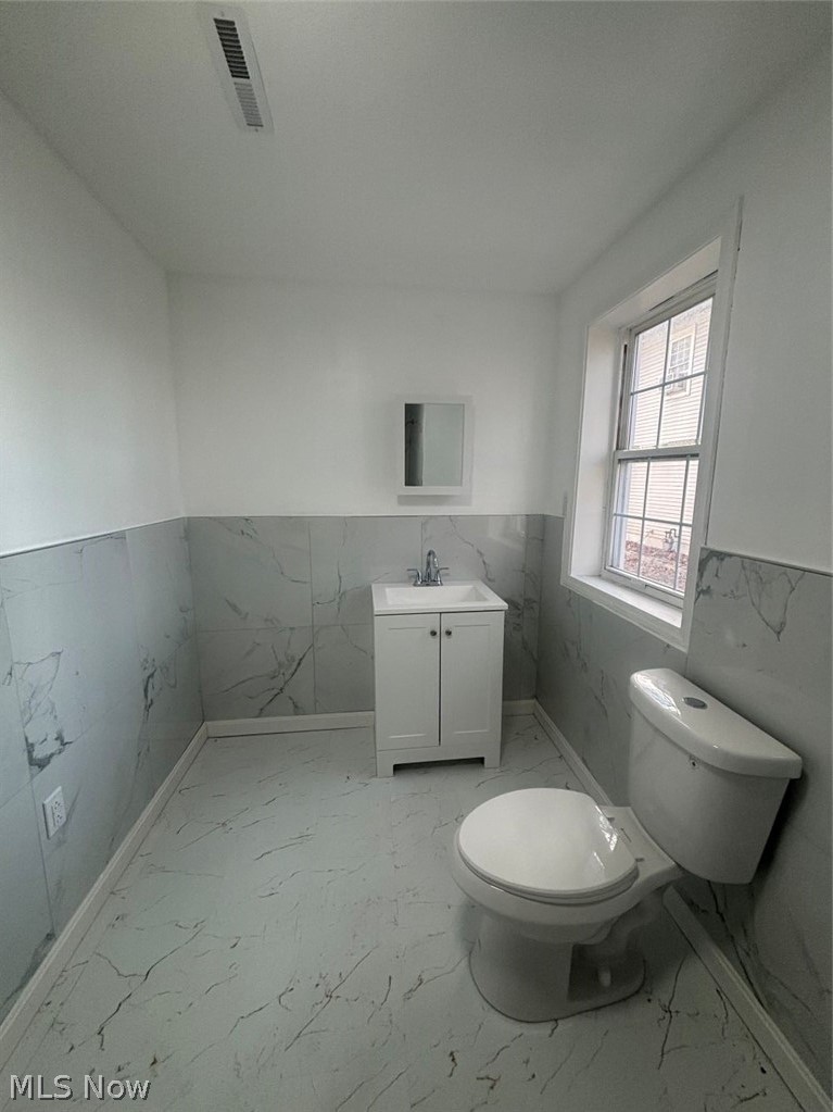 8019 Platt Avenue, Cleveland, OH - Photo 8