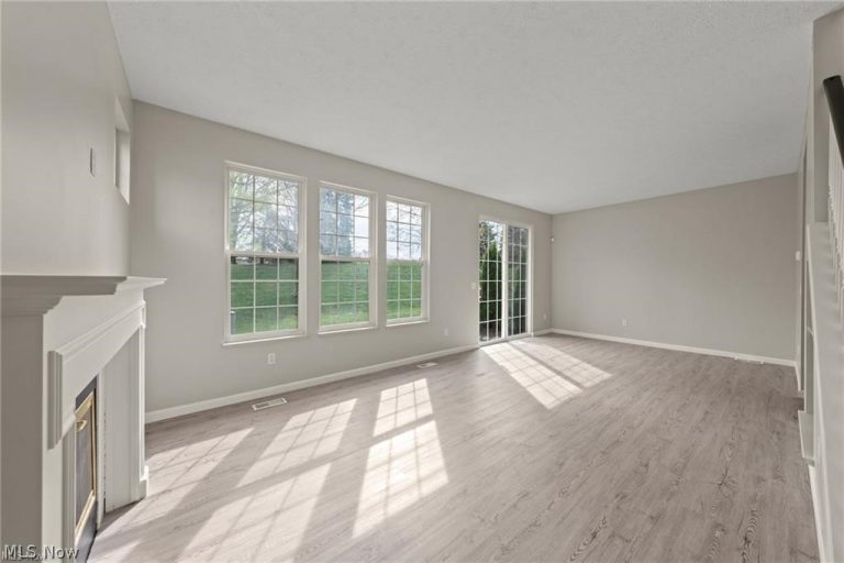 2547 Wyndgate Court #2547, Westlake, OH - Photo 6