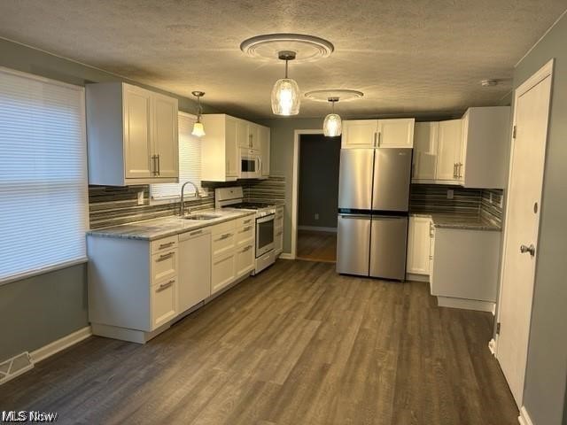 1674 Beckwith Drive, Hudson, OH - Photo 3