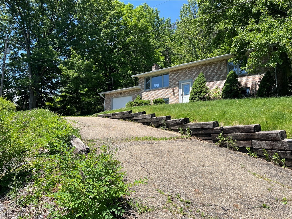 210 Ridgewood Boulevard, Minerva, OH