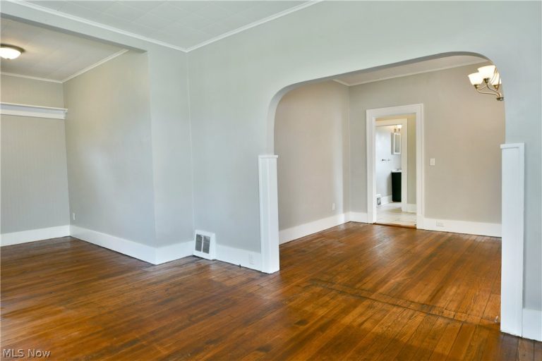 17 Prospect Street, Girard, OH - Photo 5