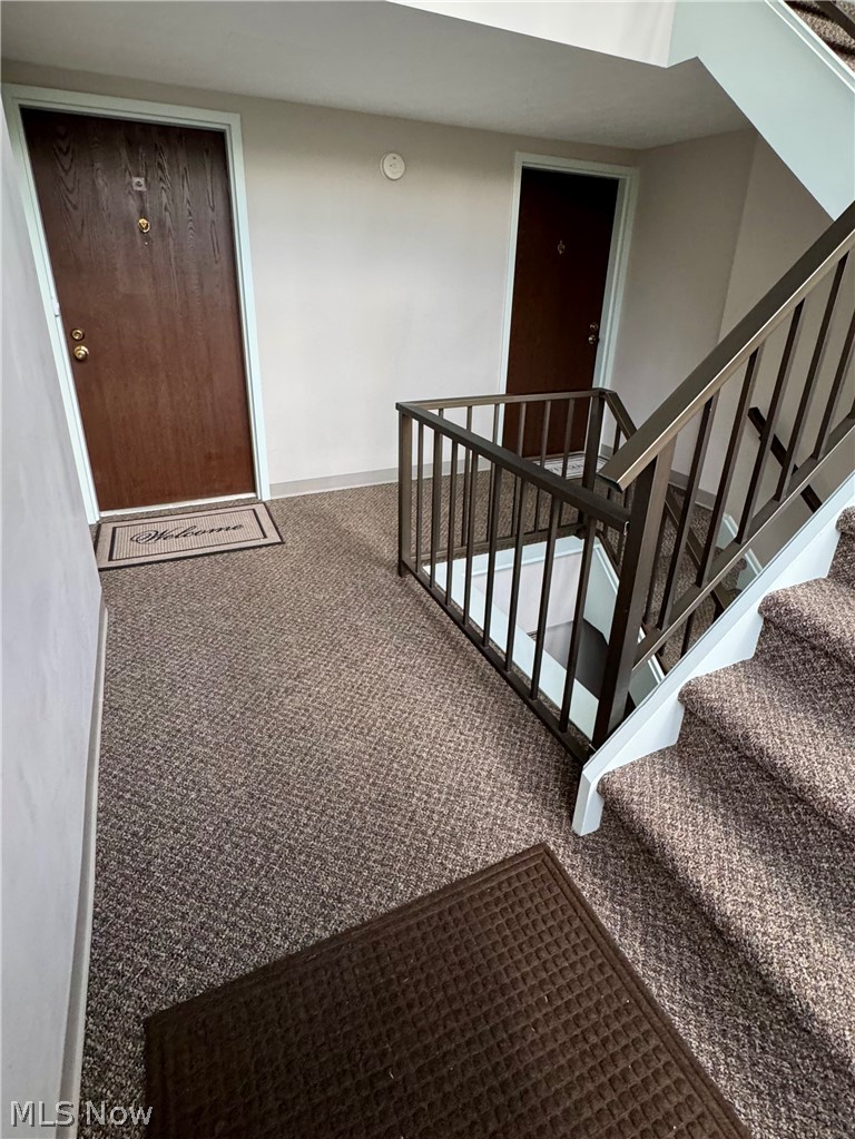 6895 Carriage Hill Drive, Brecksville, OH - Photo 5