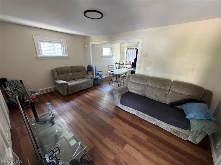 12310 Griffing Avenue, Cleveland, OH - Photo 3