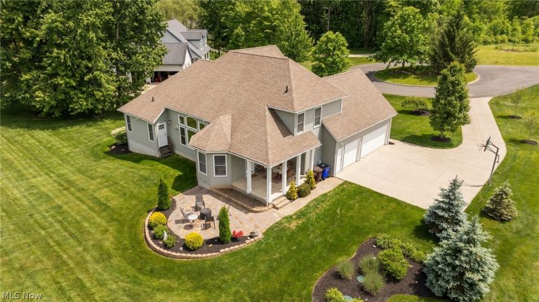 4875 Deerfield Court, Mantua, OH - Photo 8