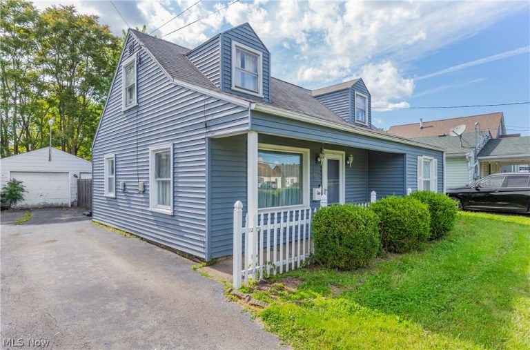 52 Navarre Avenue, Youngstown, OH - Photo 2