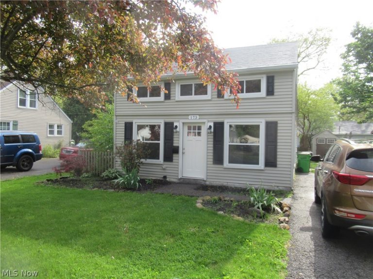 173 Forest Boulevard, Avon Lake, OH, 44012