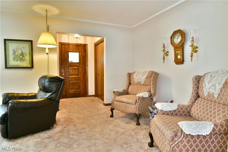 26 Potomac Avenue, Niles, OH - Photo 6
