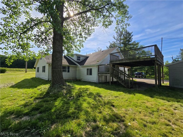 14298 Chardon Windsor Road, Chardon, OH - Photo 4