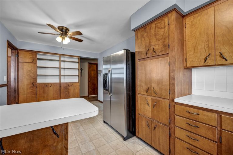 179 Caroline Street, Elyria, OH - Photo 6