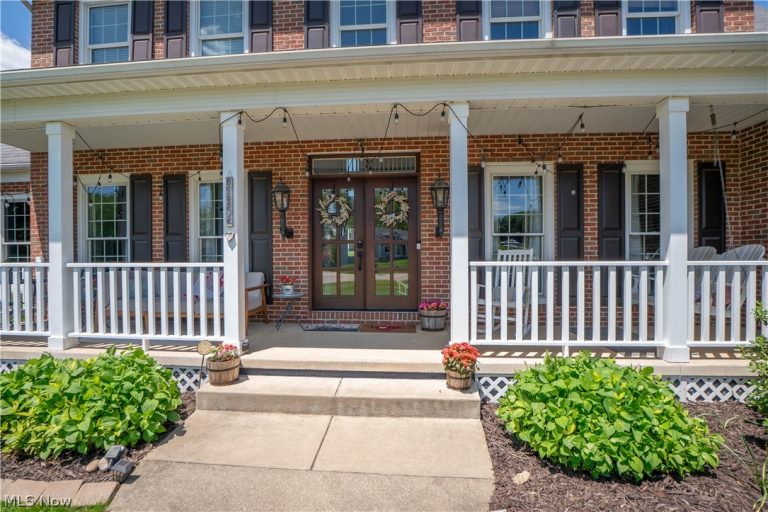 3228 Deborah Court, Uniontown, OH - Photo 5