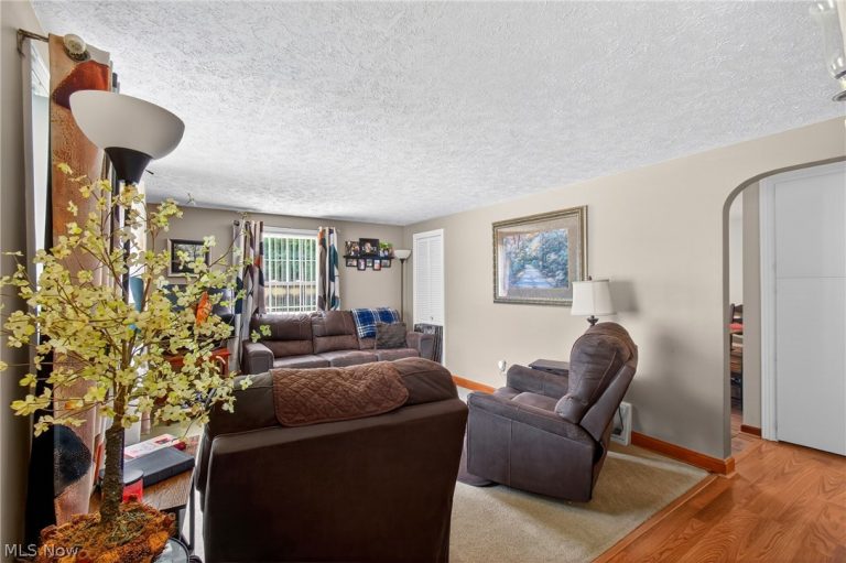1201 Portage Street, North Canton, OH - Photo 5