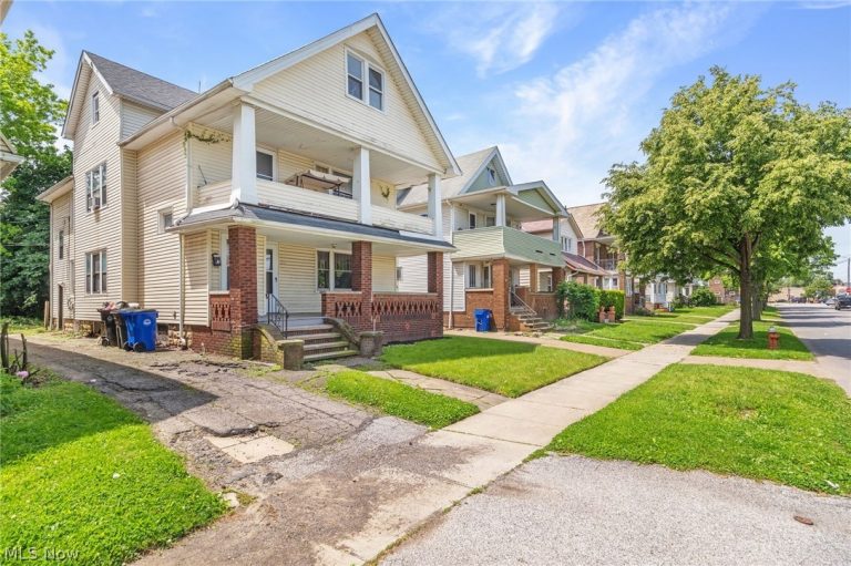 10711 Joan Avenue, Cleveland, OH - Photo 2