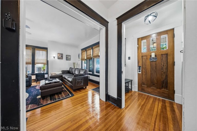 12 Mansfield Avenue, Mount Vernon, OH - Photo 3