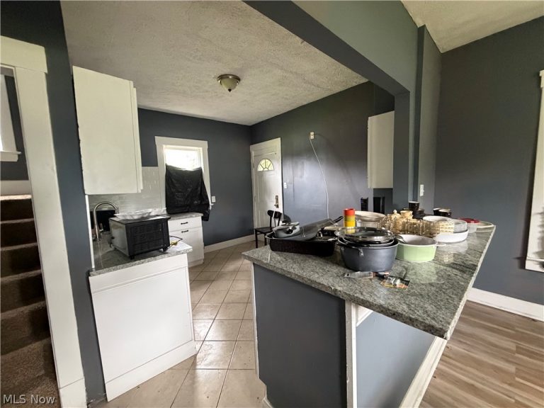 1105 Lakeview Road, Cleveland, OH - Photo 3