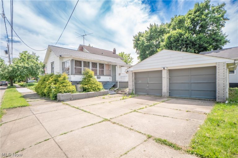 1136 Beardsley Street, Akron, OH, 44301