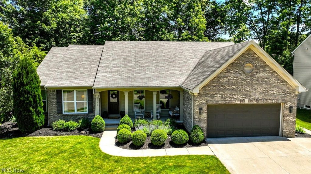 4271 Willow Wood Way, Uniontown, OH