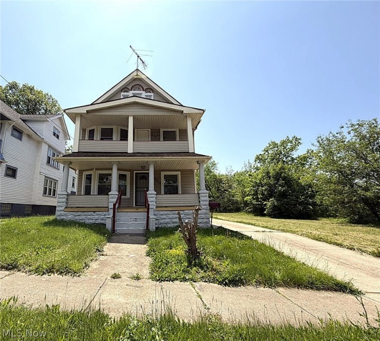 10514 Lamontier Avenue, Cleveland, OH - Photo 6