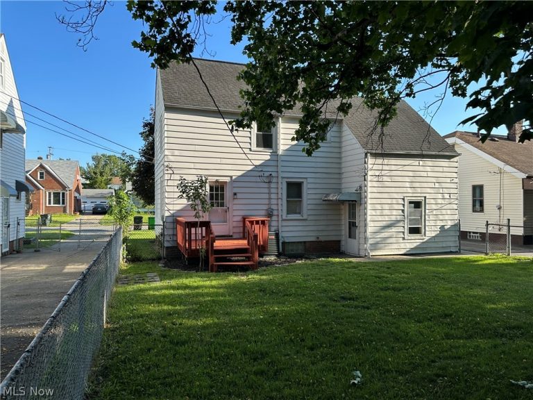 22571 Ivan Avenue, Euclid, OH - Photo 4