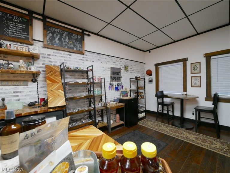 206 South main Street, Woodsfield, OH - Photo 4