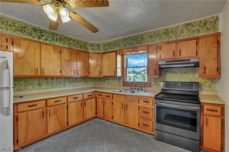 204 Jefferson Street, New Lexington, OH - Photo 6