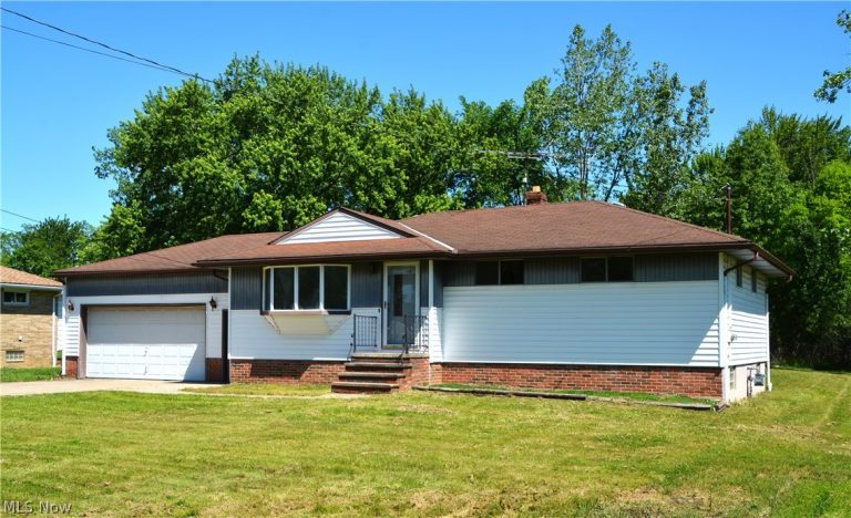 3713 Grafton Road, Brunswick, OH - Photo 3
