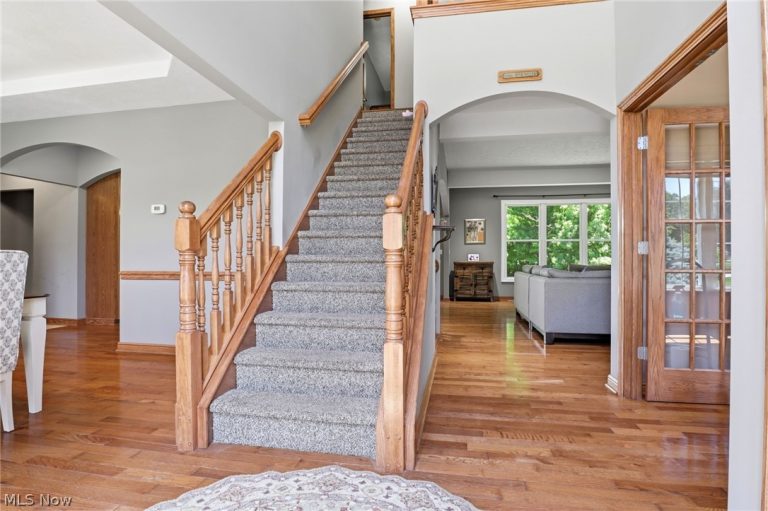 8255 Hemingway Lane, Concord Twp, OH - Photo 3